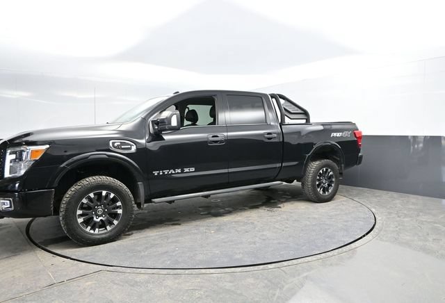 Used 2016 Nissan Titan PRO-4X w/ Pro-4x Convenience Package AWD/4WD image 8