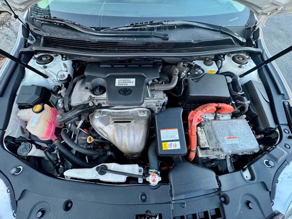 Used 2016 Toyota Avalon XLE Plus image 9