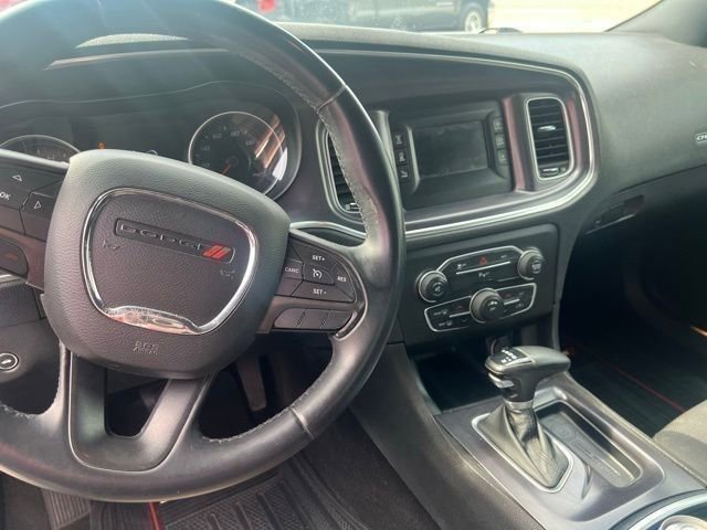 Used 2015 Dodge Charger SE w/ Popular Equipment Group image 5
