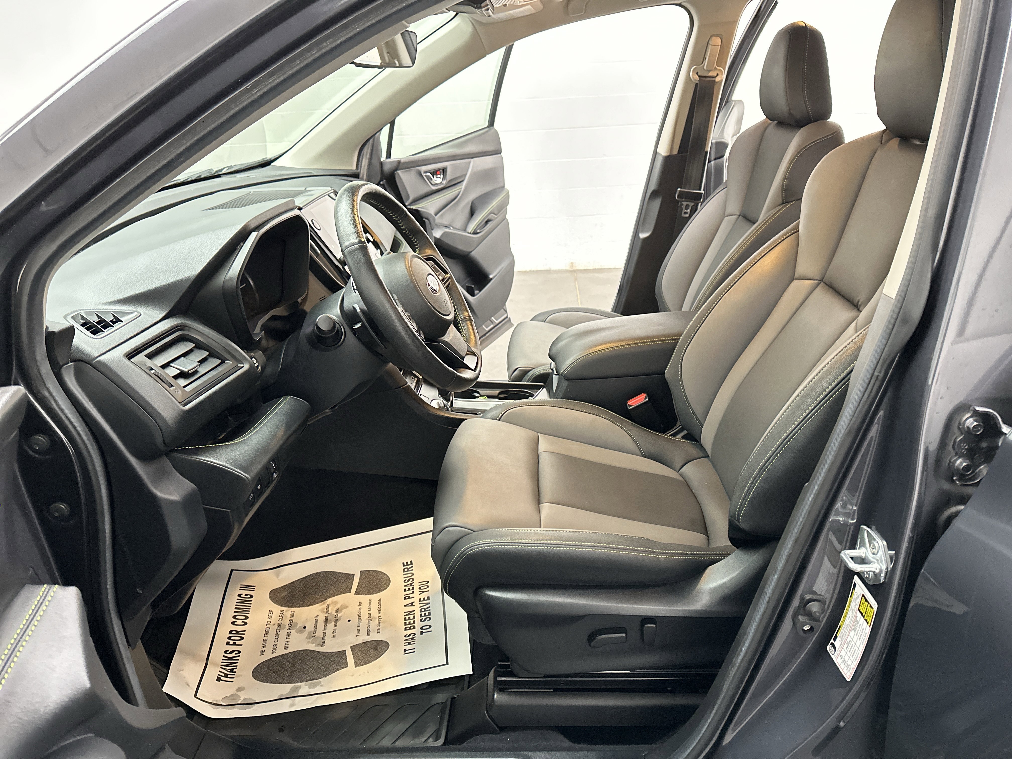Used 2024 Subaru Ascent Onyx Edition image 17