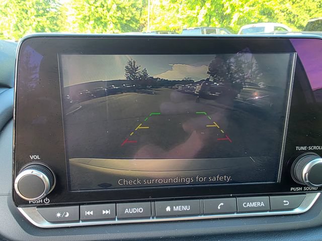Used 2024 Nissan Rogue S AWD/4WD image 31