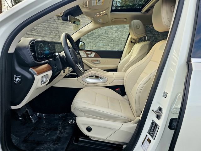 Used 2022 Mercedes-Benz GLS 450 4MATIC image 19