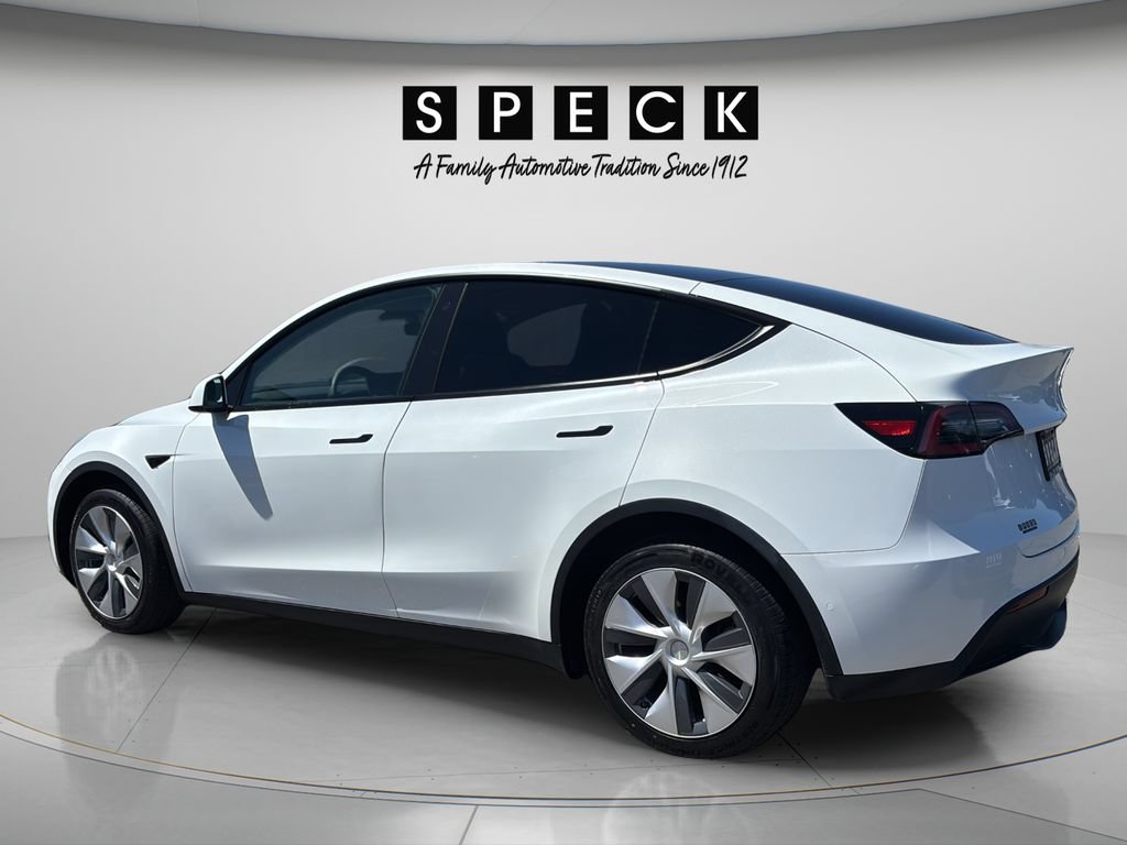 Used 2021 Tesla Model Y Long Range AWD/4WD image 3