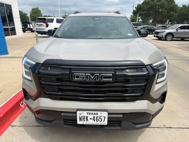 Used 2026 GMC Terrain Elevation w/ Elevation Premium Package FWD image 2