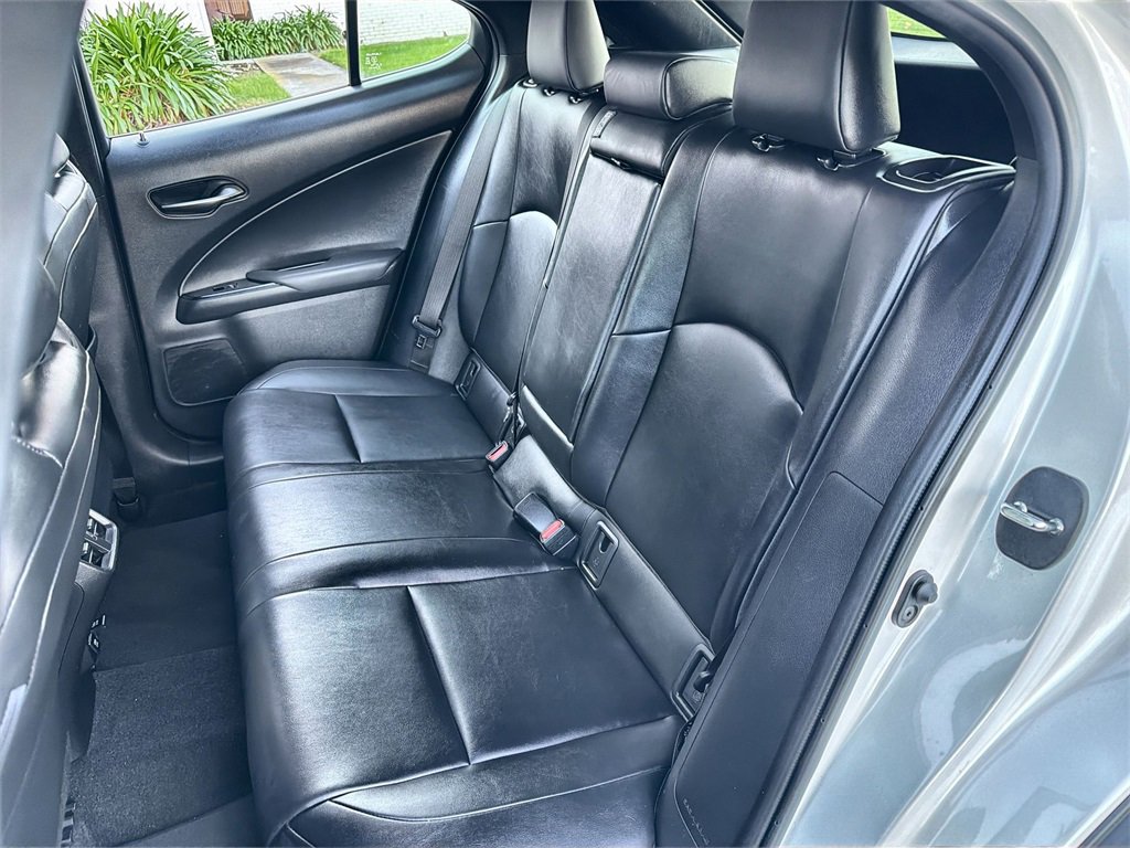 Used 2020 Lexus UX 250h w/ Premium Package image 24