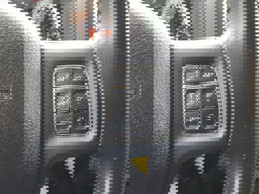 Used 2019 RAM 1500 Classic SLT w/ Luxury Group image 24