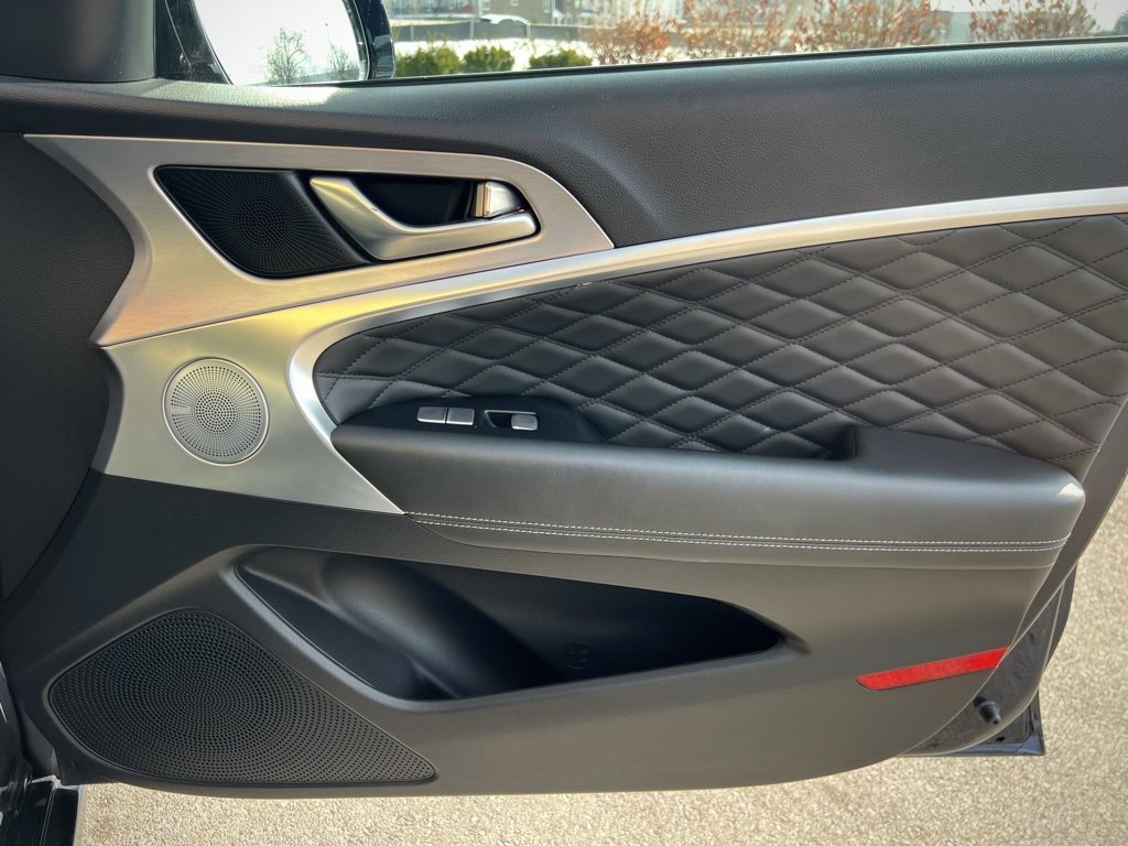 Used 2020 Genesis G70 3.3T w/ Prestige Package image 39