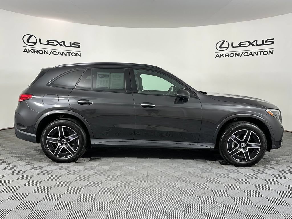 Used 2025 Mercedes-Benz GLC 300 4MATIC image 6