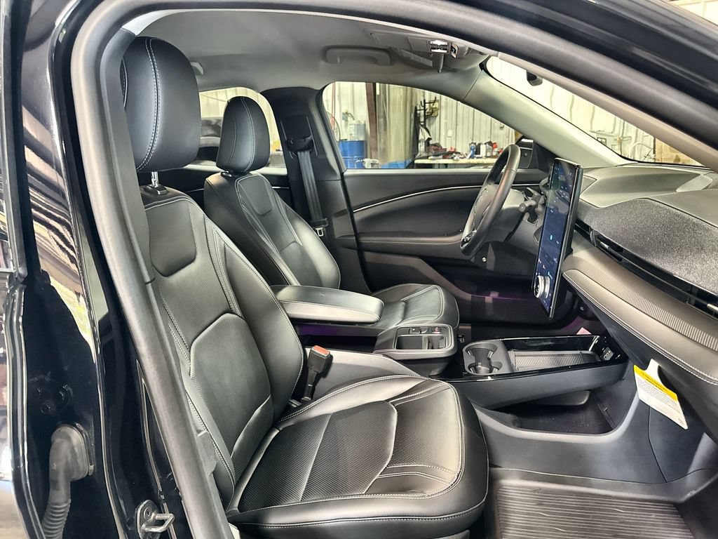 Used 2025 Ford Mustang Mach-E Premium RWD image 31