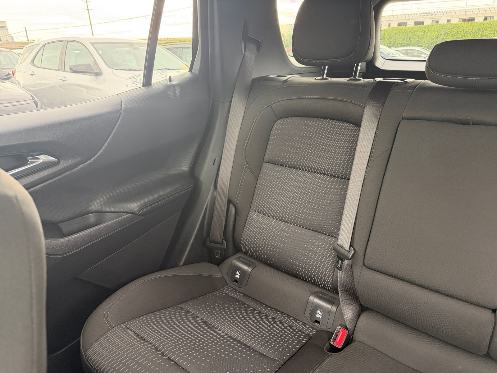 Used 2025 Chevrolet Equinox LT image 38