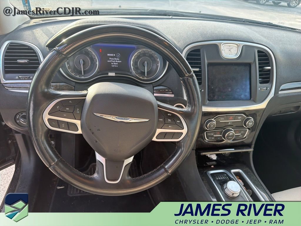 Used 2019 Chrysler 300 Limited image 11
