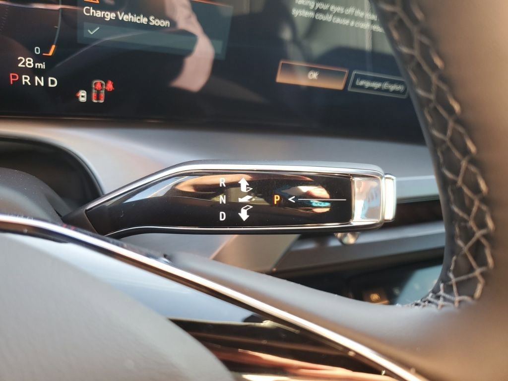 New 2026 Cadillac Vistiq Sport w/ LPO, Floor Liner Package image 37