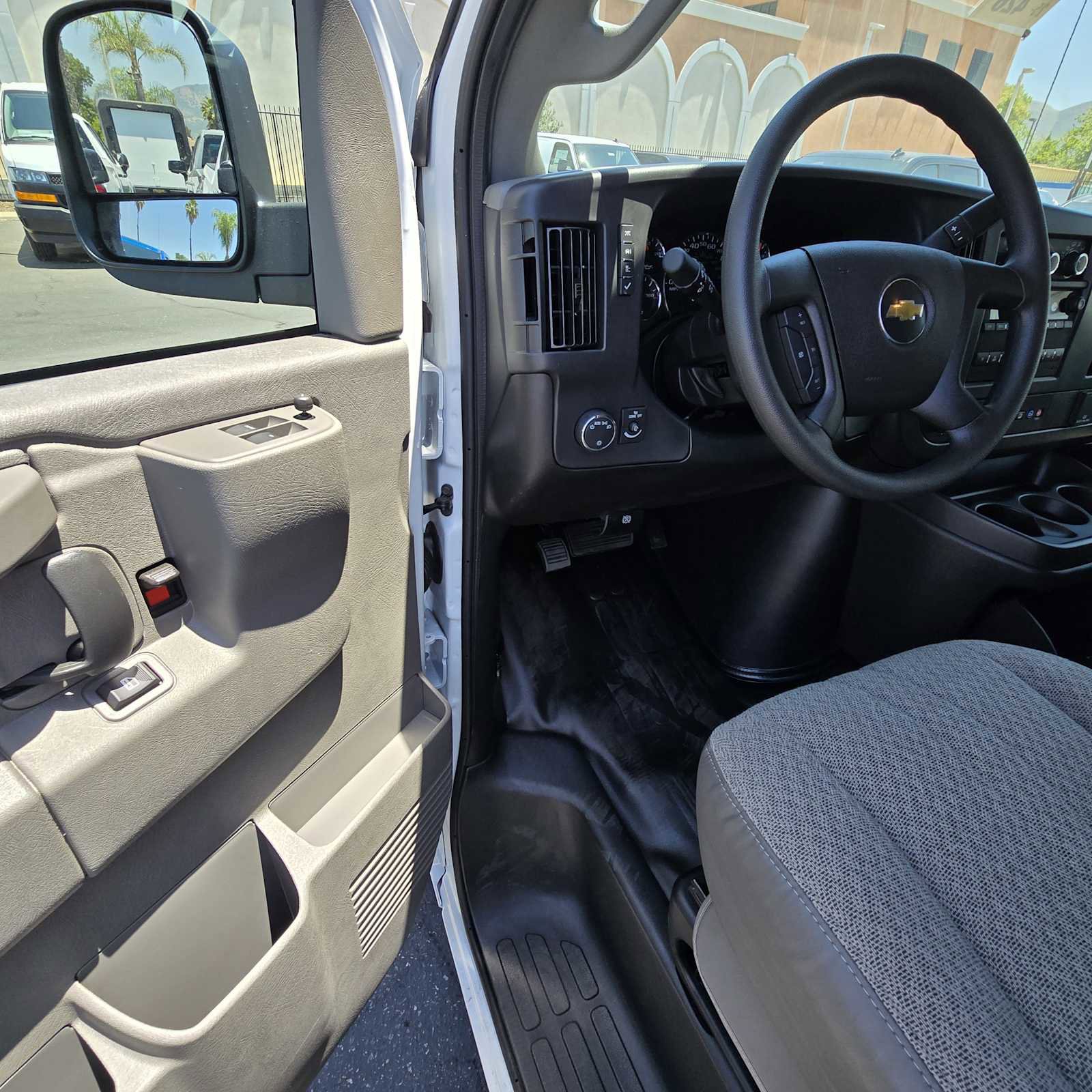New 2025 Chevrolet Express 2500 w/ Driver Convenience Package image 33