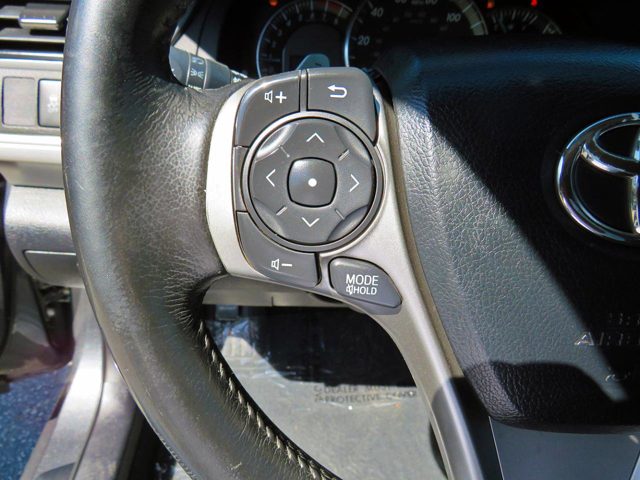 Used 2012 Toyota Camry SE FWD image 26