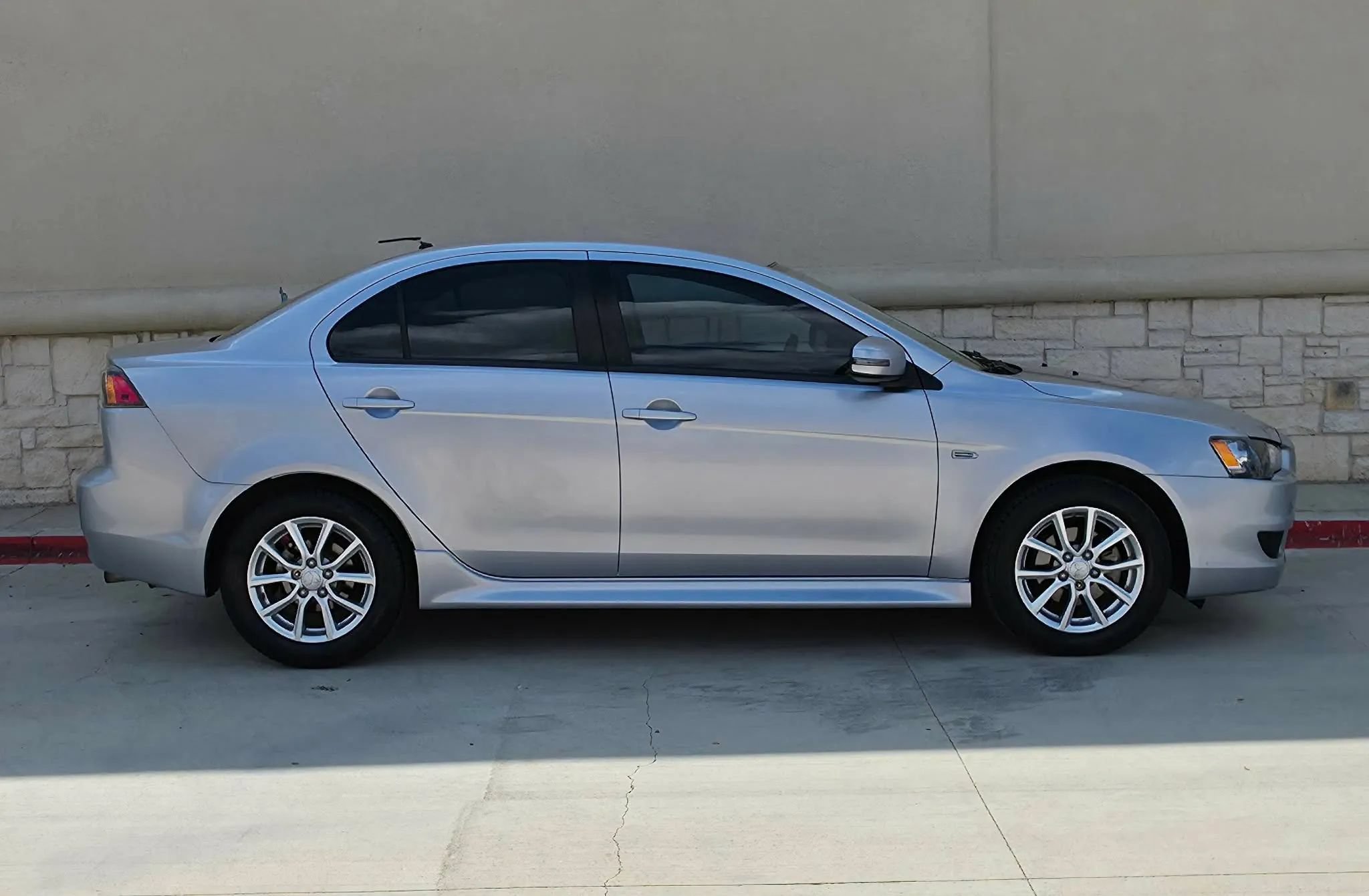 Used 2015 Mitsubishi Lancer ES FWD image 2