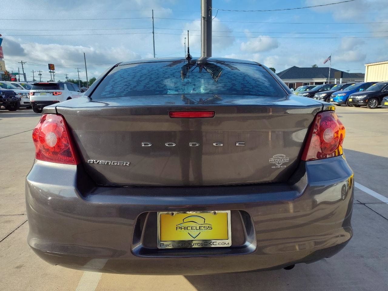 Used 2014 Dodge Avenger SE FWD image 5