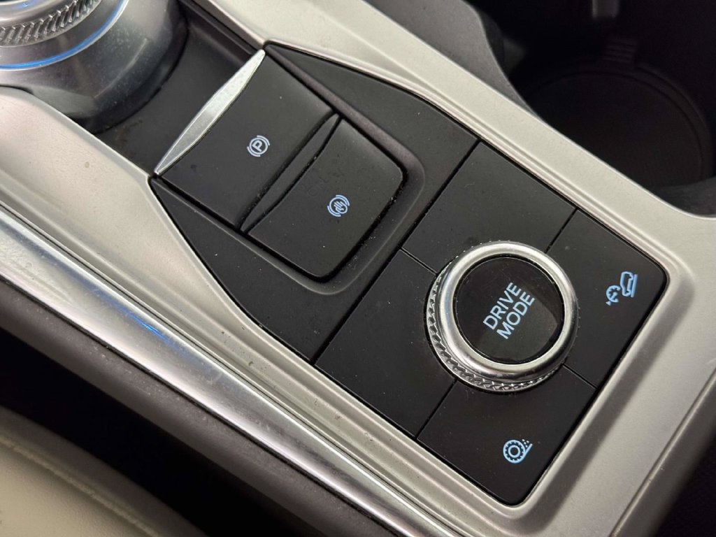 Used 2022 Ford Explorer Platinum w/ Technology Package AWD/4WD image 29