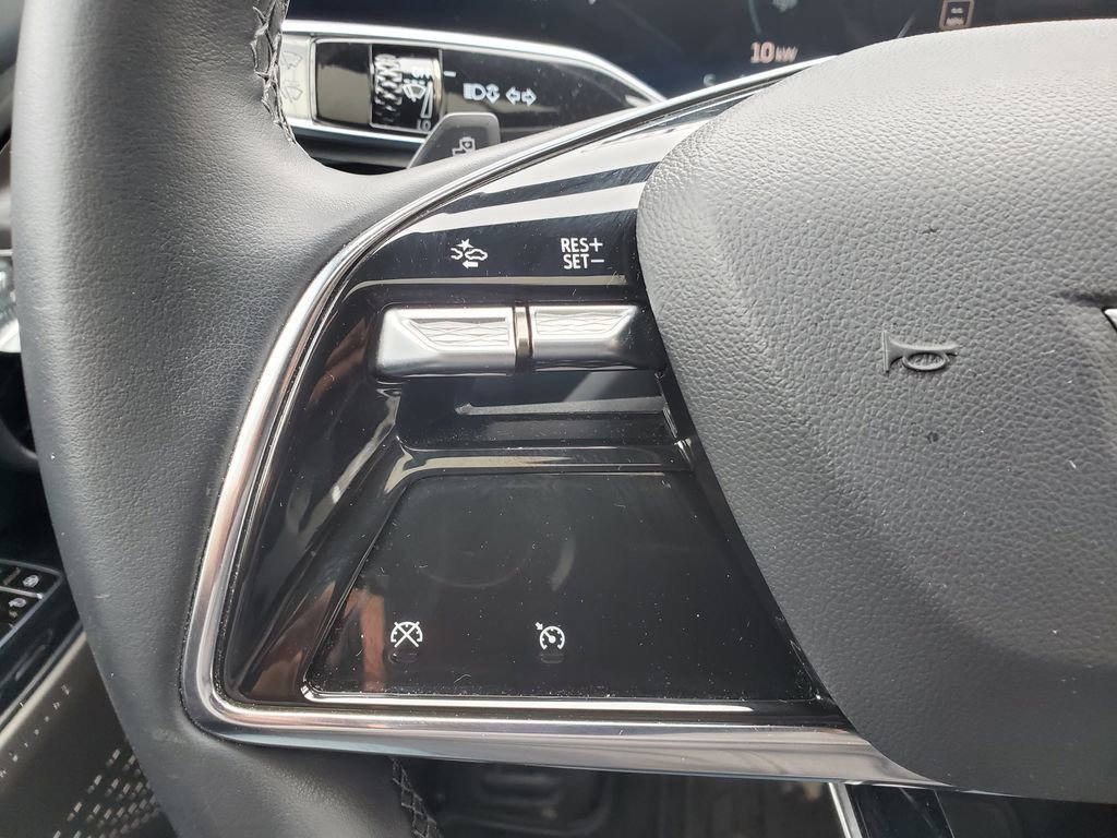 Used 2024 Cadillac Lyriq Tech w/ Driver Assist Package image 25