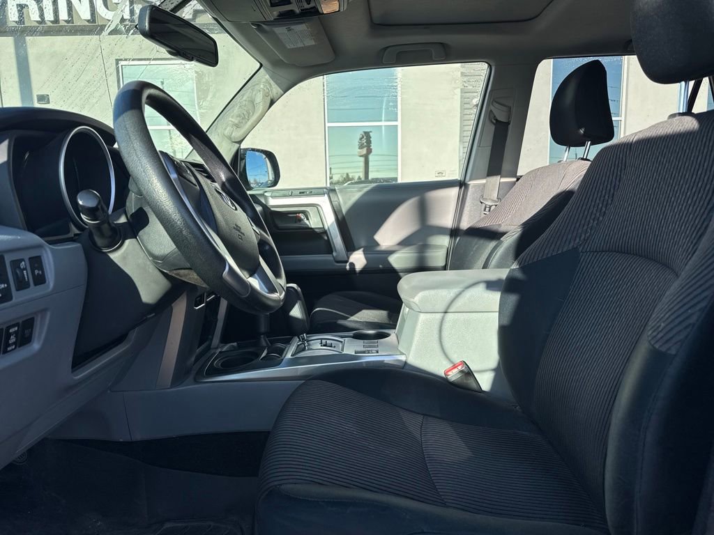 Used 2010 Toyota 4Runner 4WD image 9