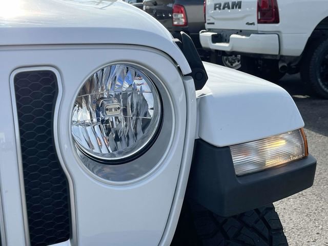 Used 2020 Jeep Wrangler Unlimited Sahara image 9