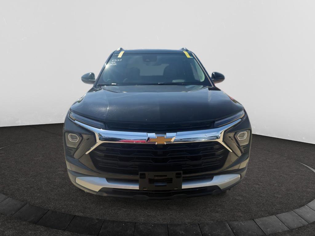 Used 2024 Chevrolet TrailBlazer LT w/ Convenience Package FWD image 4