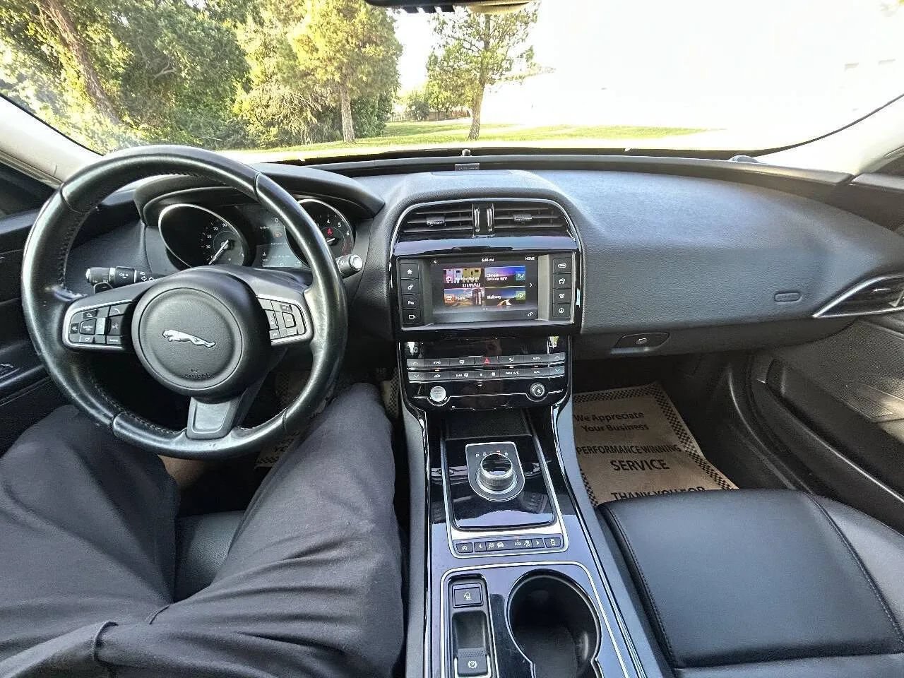 Used 2017 Jaguar XE Premium RWD image 16