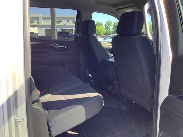 Used 2022 Chevrolet Silverado 1500 LT w/ Protection Package AWD/4WD image 32