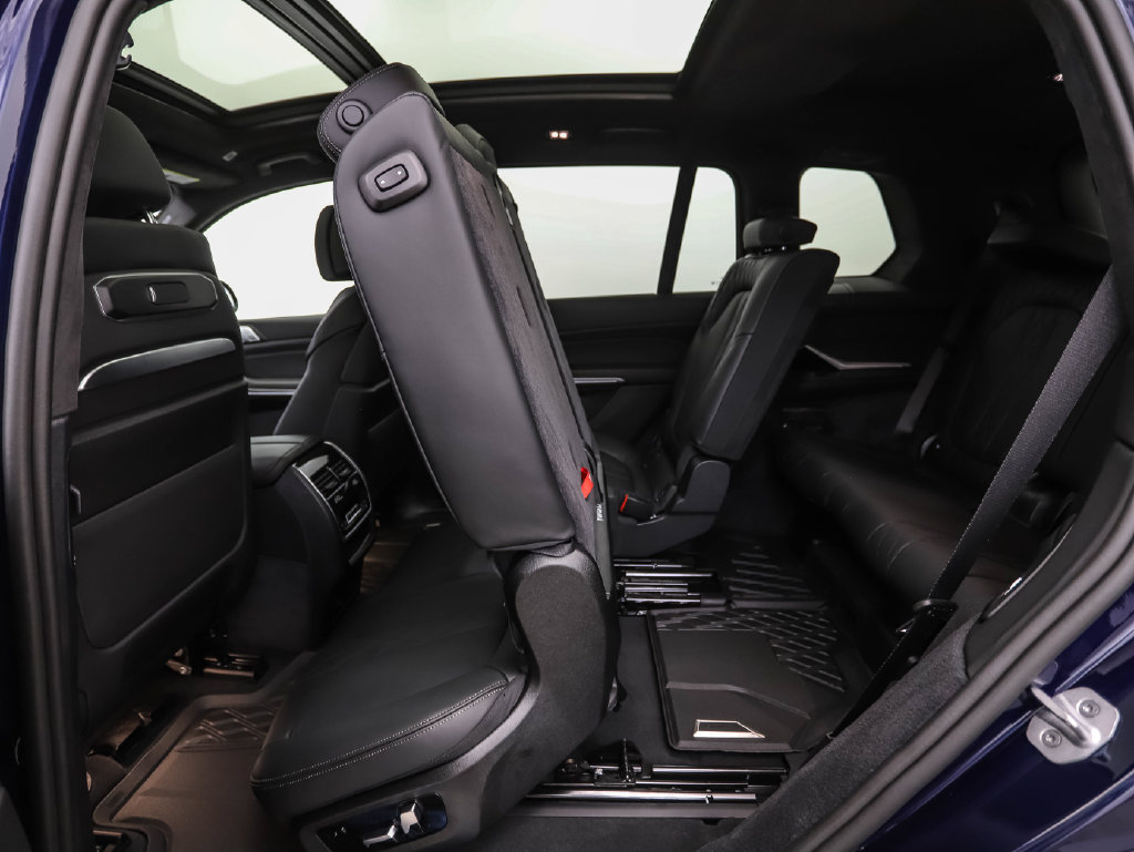 New 2027 BMW X7 M60i AWD/4WD image 25