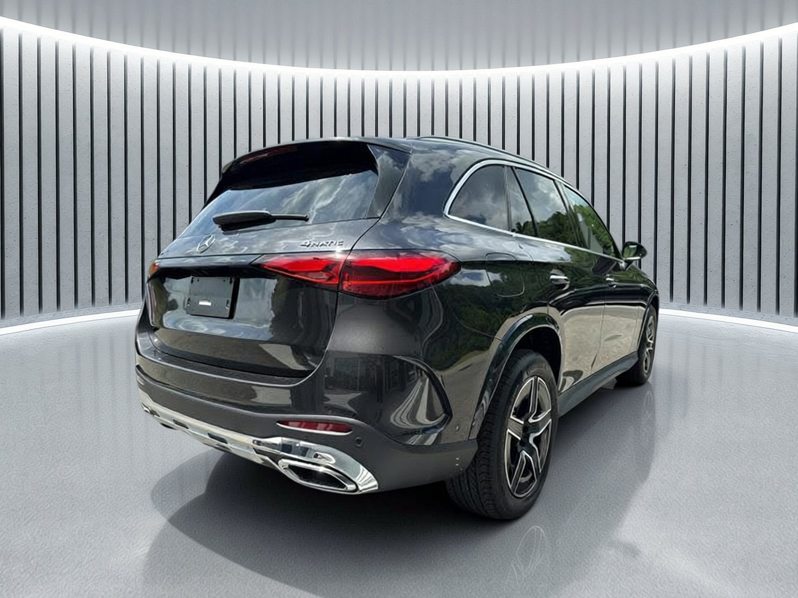 New 2025 Mercedes-Benz GLC 350e 4MATIC image 5