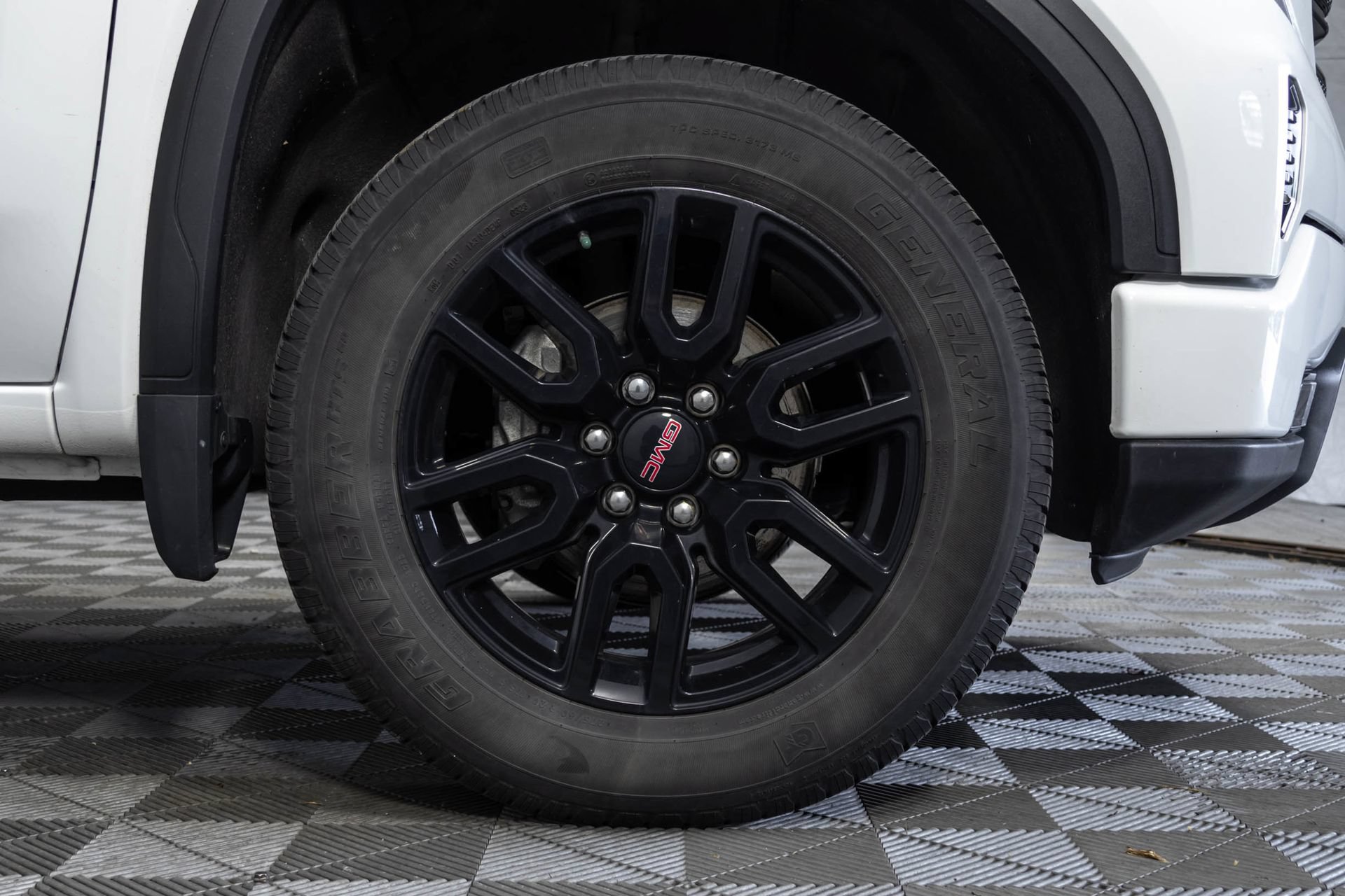 Used 2023 GMC Sierra 1500 Elevation AWD/4WD image 47