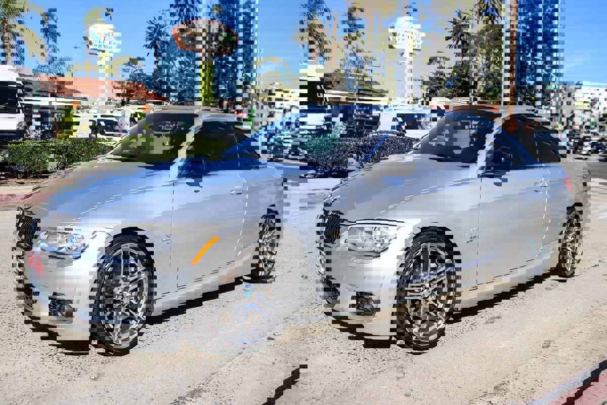 Used 2013 BMW 335is Convertible image 12