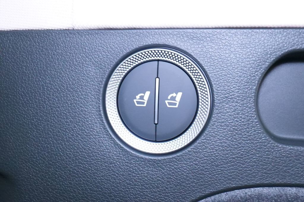 New 2026 Genesis GV80 2.5T Prestige image 33