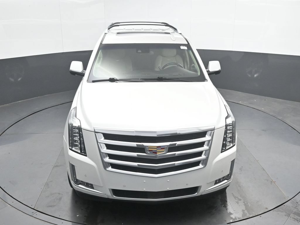 Used 2018 Cadillac Escalade ESV Premium Luxury AWD/4WD image 36