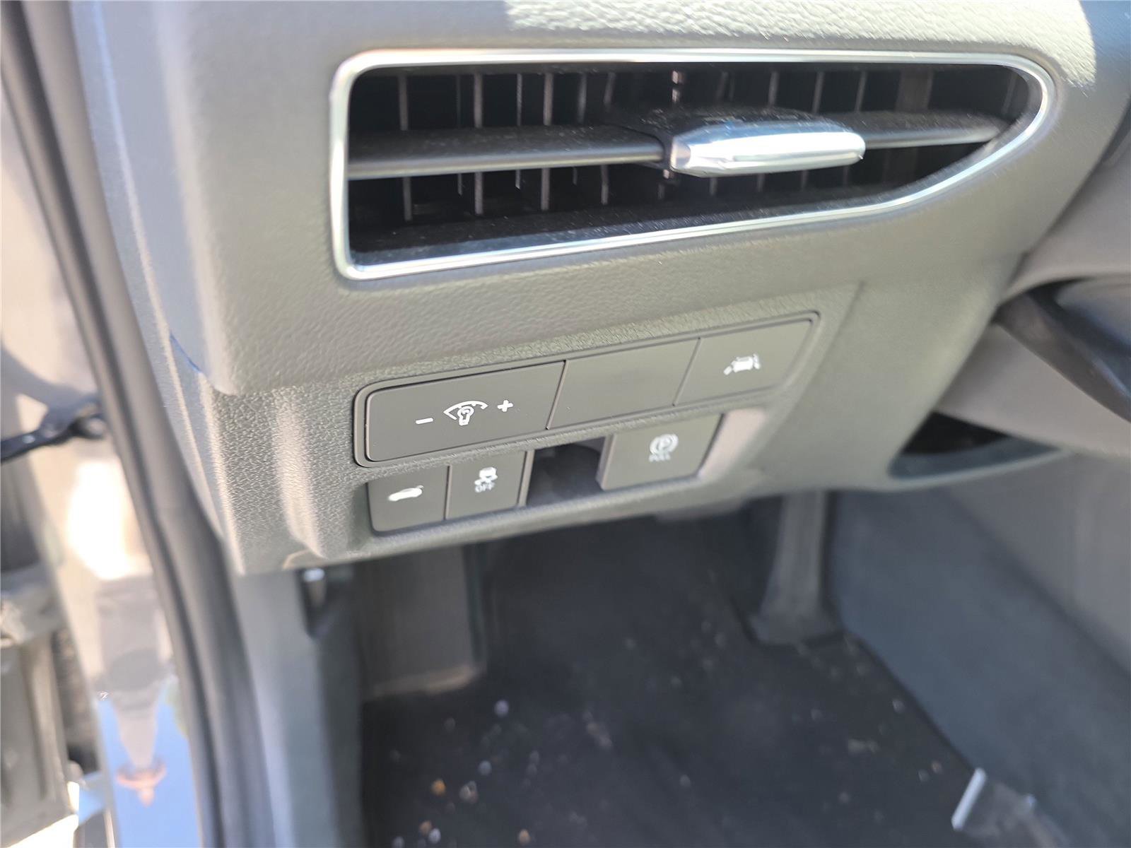 Certified 2022 Hyundai Sonata Limited w/ Preferred Accessory Package FWD image 12