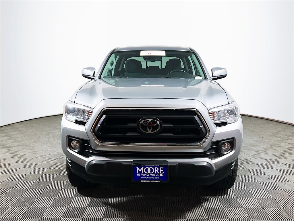 Certified 2022 Toyota Tacoma SR5 image 3