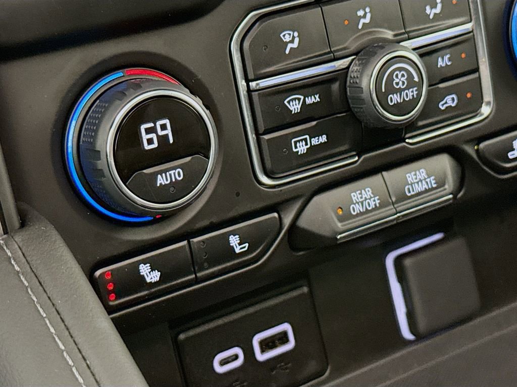 Used 2024 Chevrolet Tahoe LT image 23