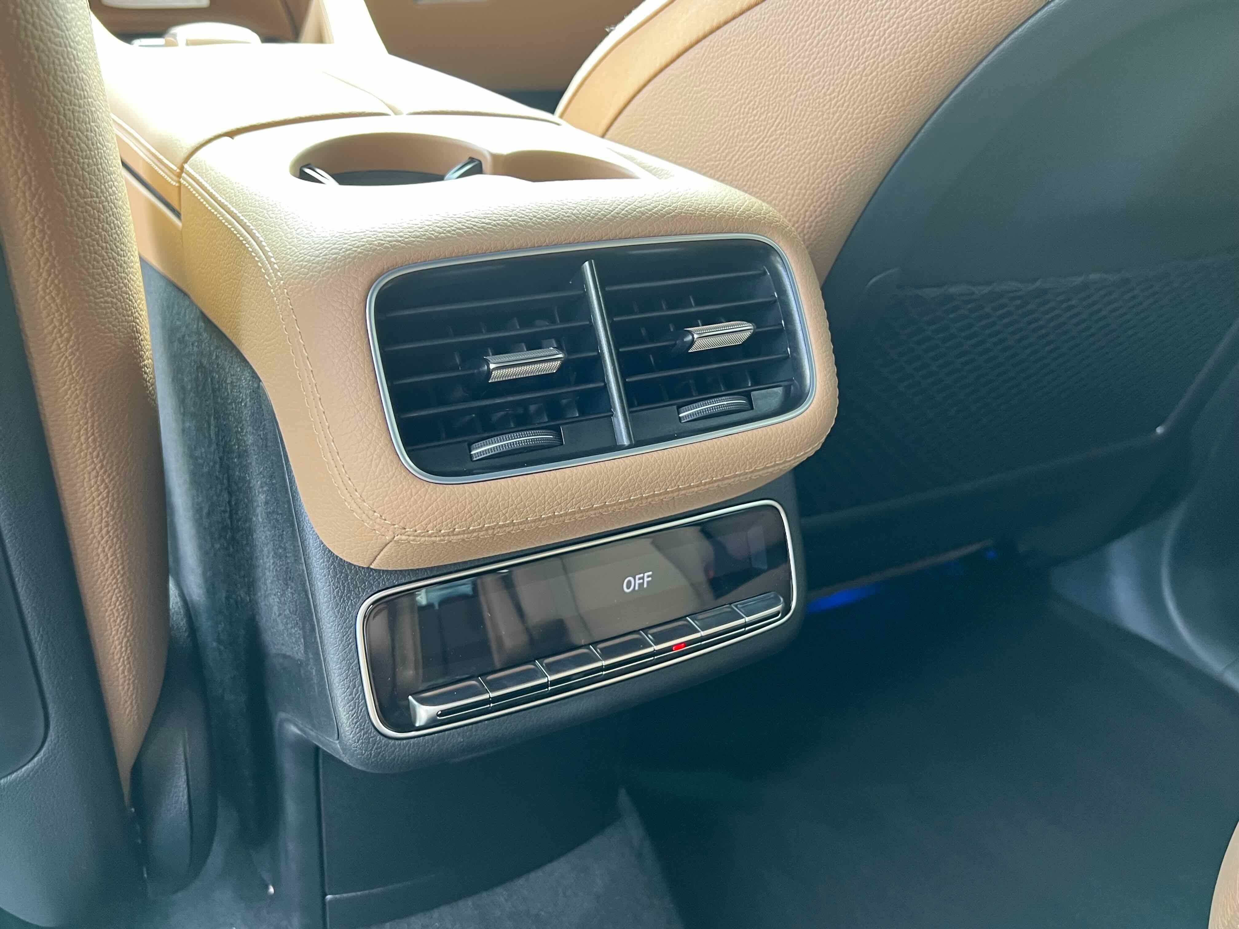 New 2026 Mercedes-Benz GLS 450 4MATIC image 22