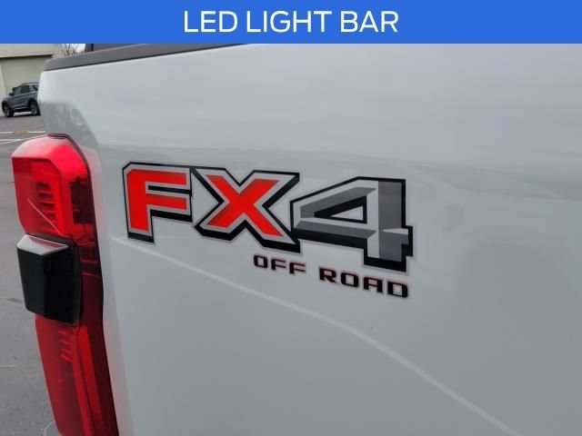 New 2026 Ford F350 4x4 Crew Cab Super Duty image 15