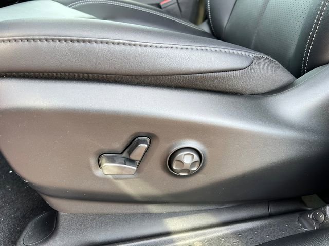 New 2026 Chrysler Pacifica Select AWD/4WD image 12