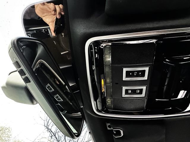 Used 2014 Land Rover Range Rover Sport HSE image 32