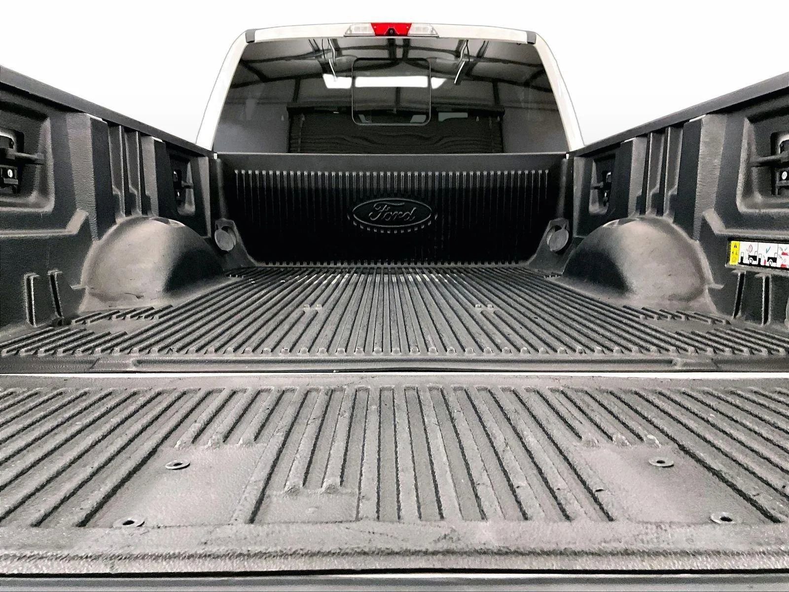 Used 2019 Ford F250 Lariat w/ Lariat Ultimate Package AWD/4WD image 32