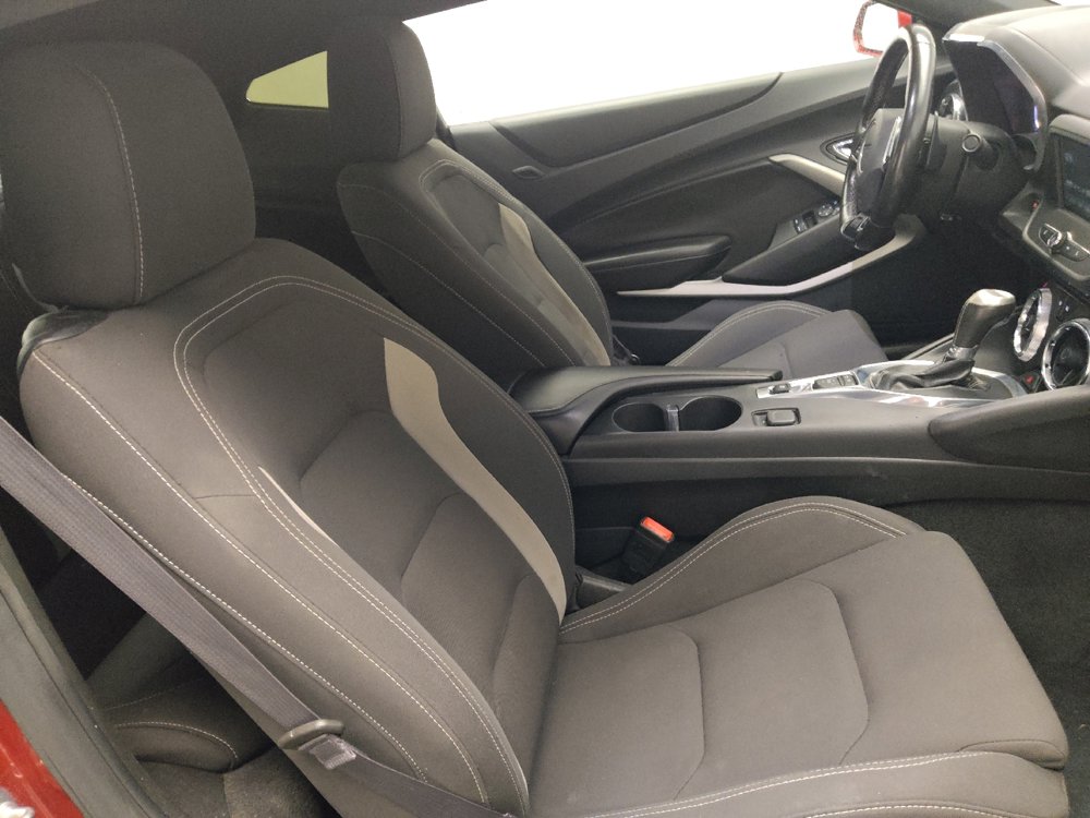 Used 2017 Chevrolet Camaro LT RWD image 21