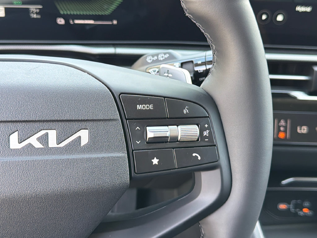 New 2027 Kia Sportage S FWD image 21