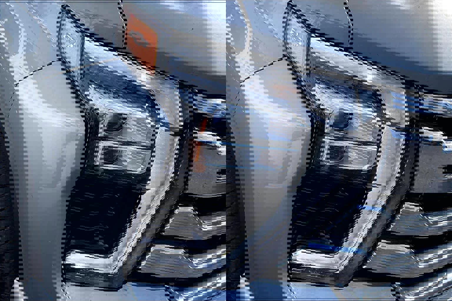 Certified 2024 Chevrolet Silverado 2500 High Country w/ Technology Package image 26