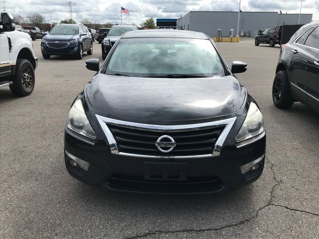 Used 2015 Nissan Altima 2.5 SV w/ Convenience Package FWD image 9