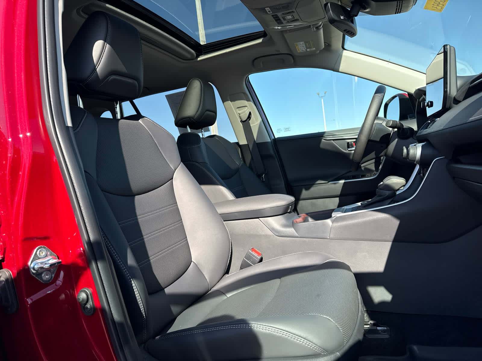 Used 2025 Toyota RAV4 Limited w/ Advanced Technology Package AWD/4WD image 26