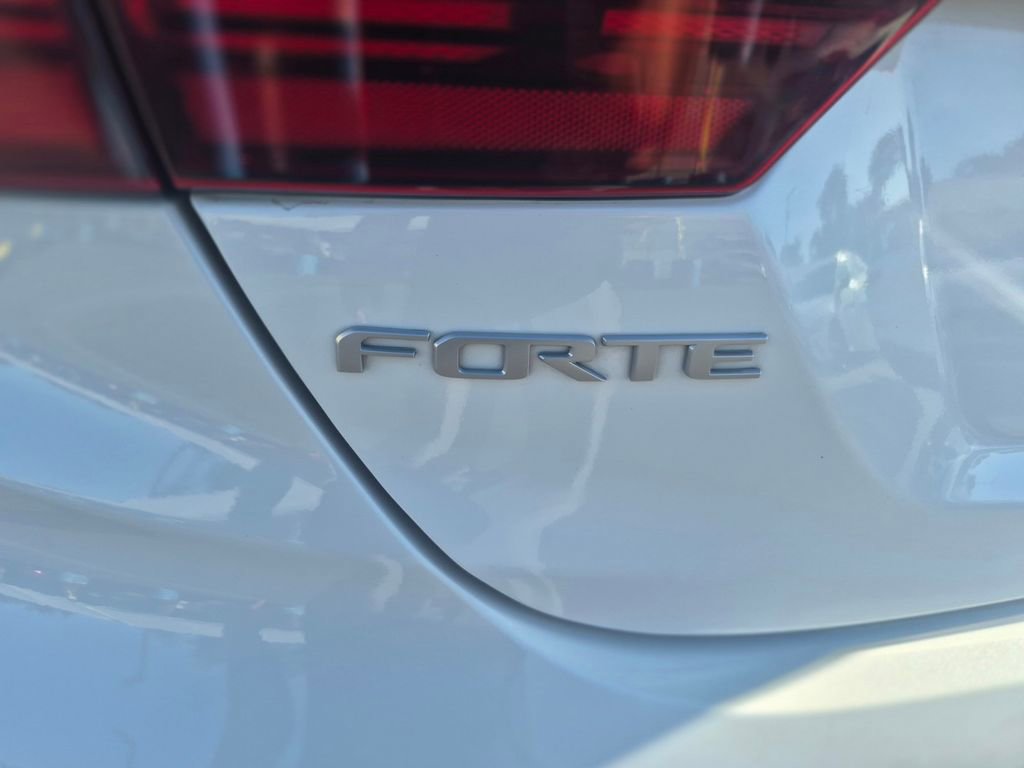 Used 2024 Kia Forte GT w/ GT2 Package image 8