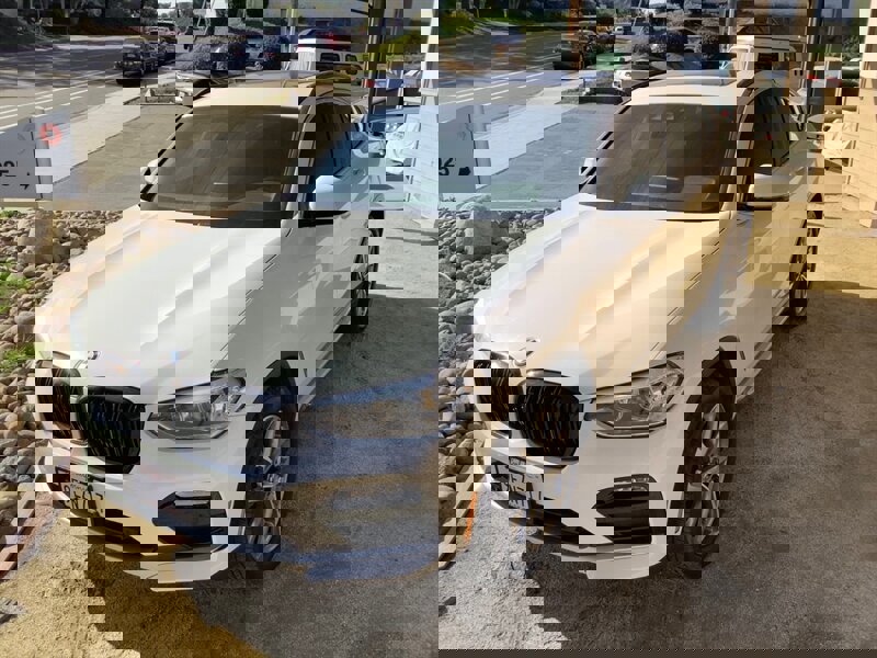 Used 2019 BMW X4 xDrive30i w/ Convenience Package image 2