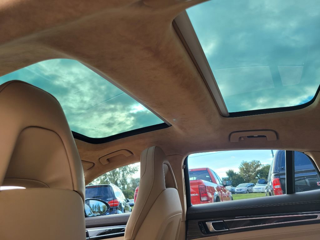 Used 2017 Porsche Panamera Turbo image 53