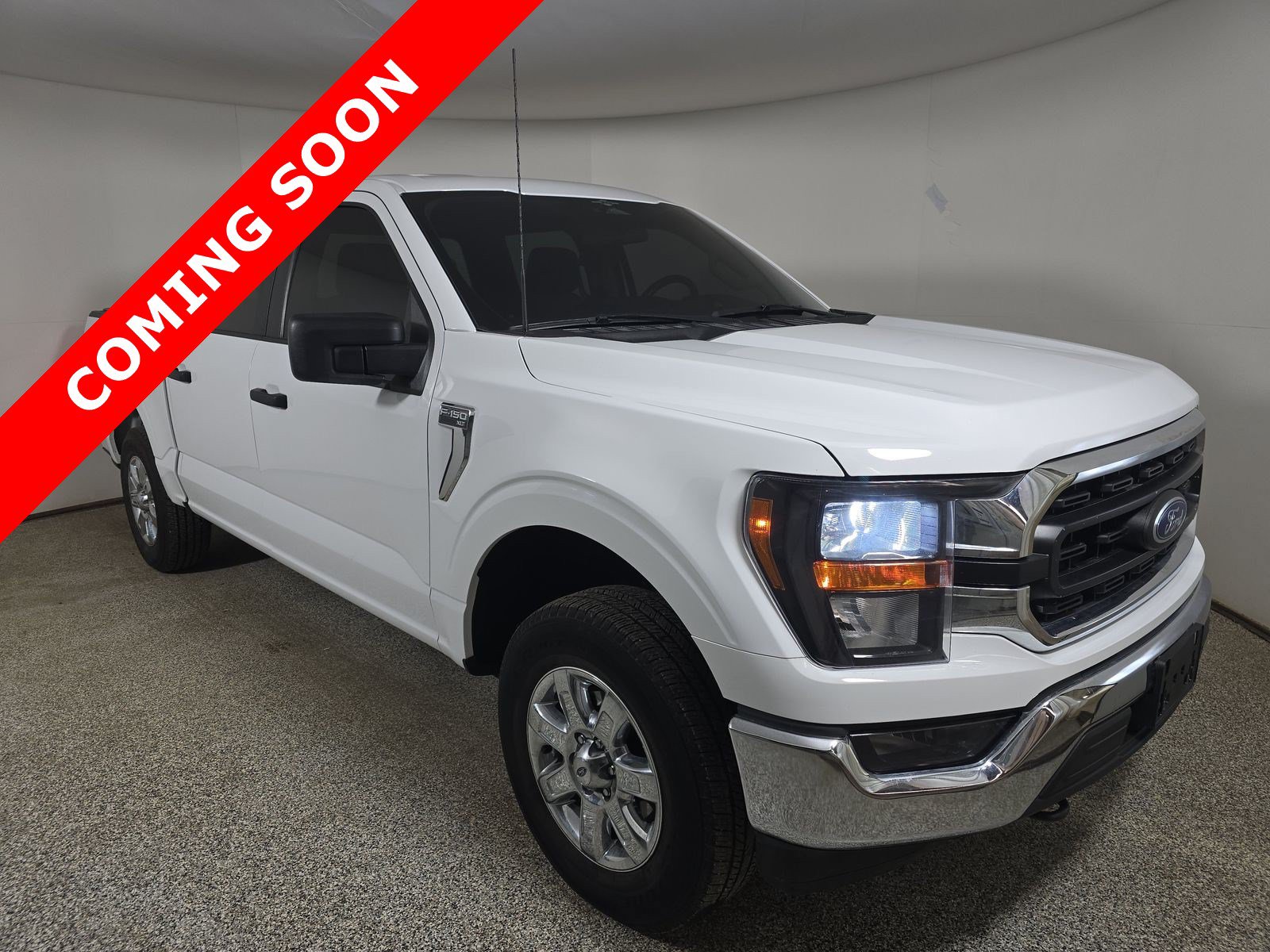 Used 2023 Ford F150 XLT AWD/4WD image 3